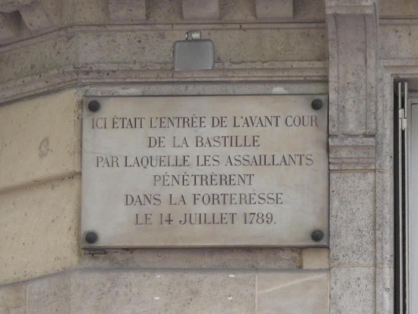 Plaque_Bastille_rue_Saint-Antoine.jpg